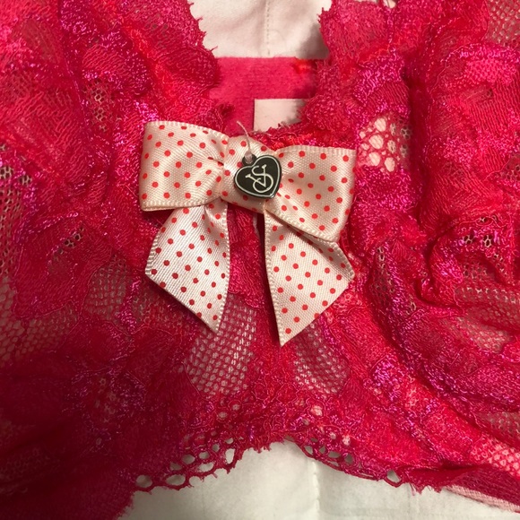 Body by Victoria Unlined Demi Bra 32DD - Picture 2 of 4